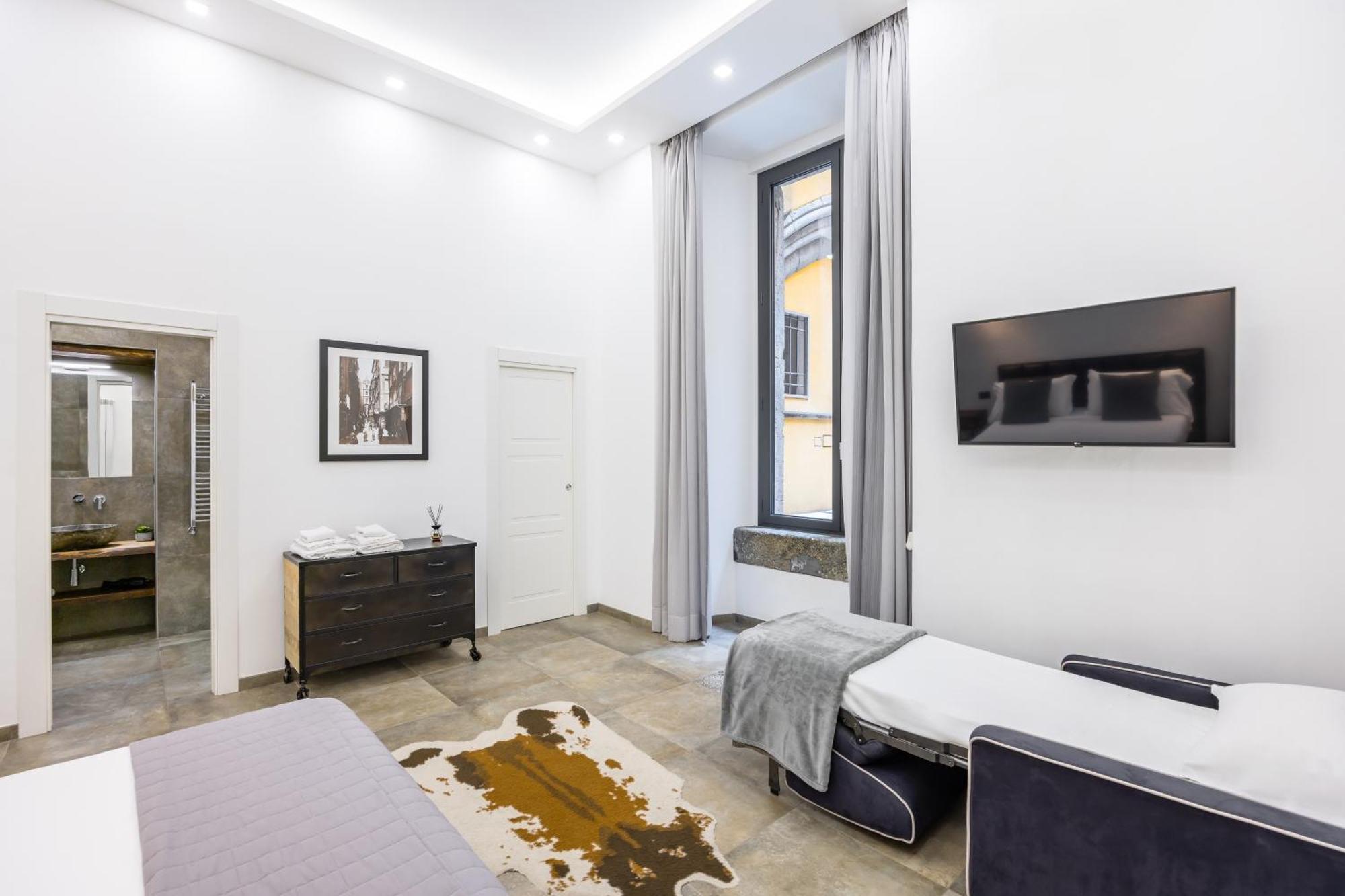 Palazzo Mormando - Industrial Apartment نابولي المظهر الخارجي الصورة