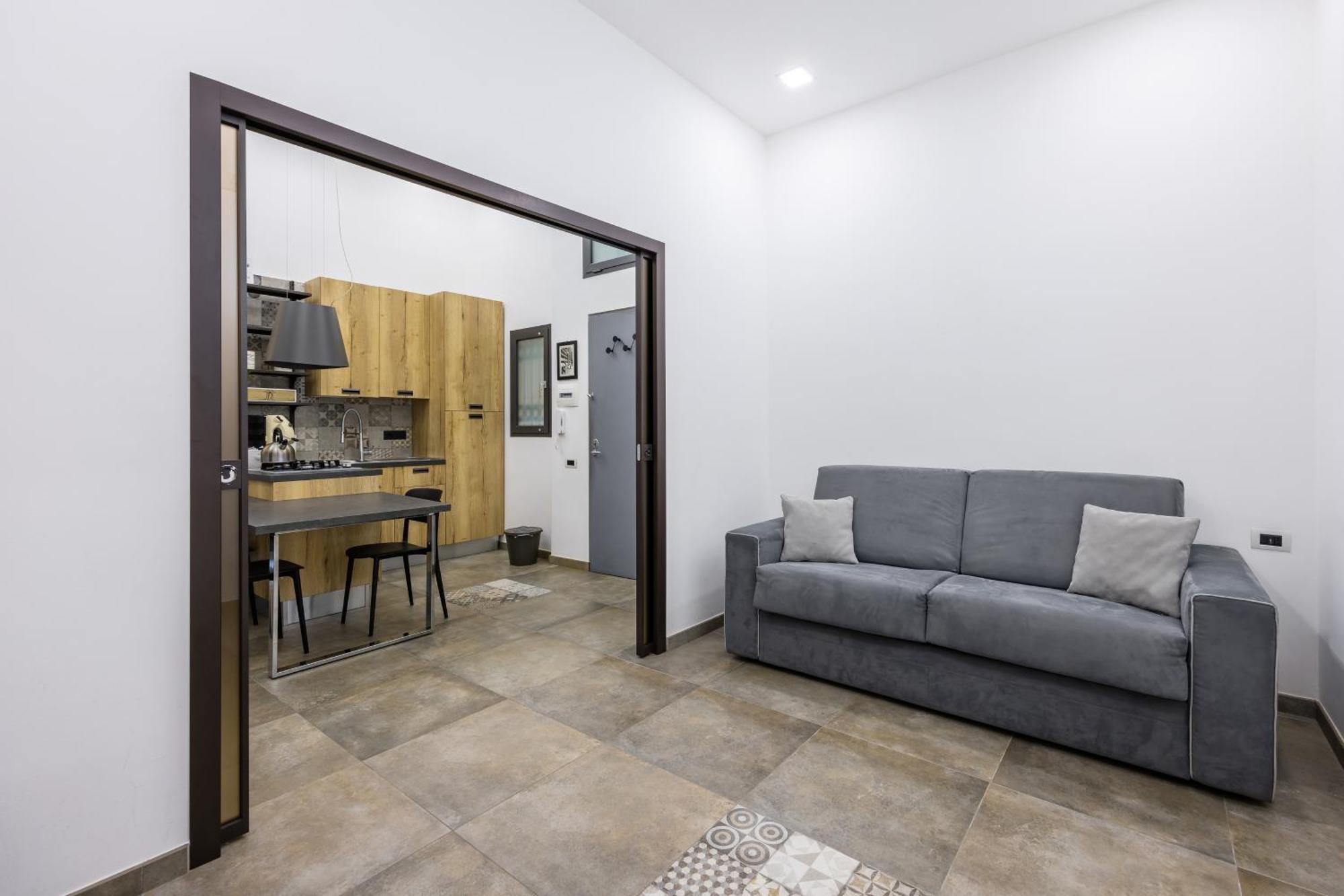 Palazzo Mormando - Industrial Apartment نابولي المظهر الخارجي الصورة