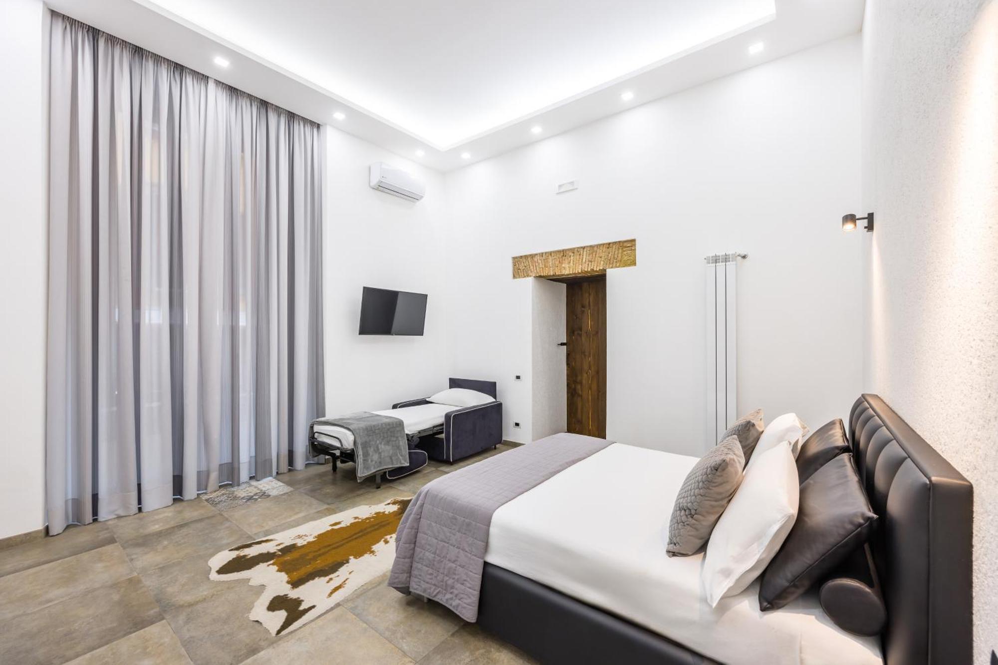 Palazzo Mormando - Industrial Apartment نابولي المظهر الخارجي الصورة